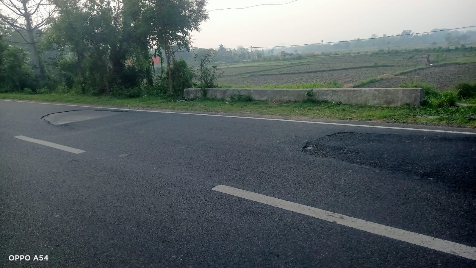 ବିଭାଗୀୟ ଅଧିକାରୀ ଙ୍କ ଅବହେଳା ନା ବେଖାତିର ମନୋଭାବ