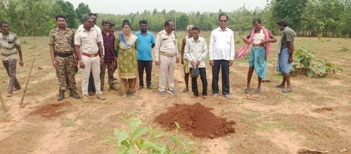 ମୁରିବାହାଲ ରେଞ୍ଜ ଅଞ୍ଚଳ ରେ ନୂତନ ବନା ଞ୍ଚଳ ସୃଷ୍ଟି କାର୍ଯ୍ୟକ୍ରମ ଅନୁଷ୍ଠିତ ।